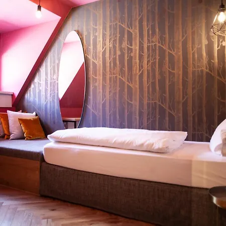 Bayerischer Hof 3*