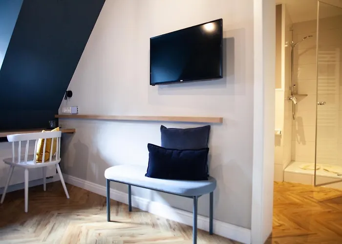 Bayerischer Hof Hotel 3*