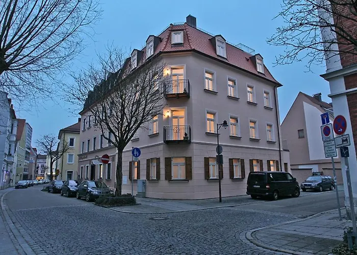Bayerischer Hof 3* إنغولشتات